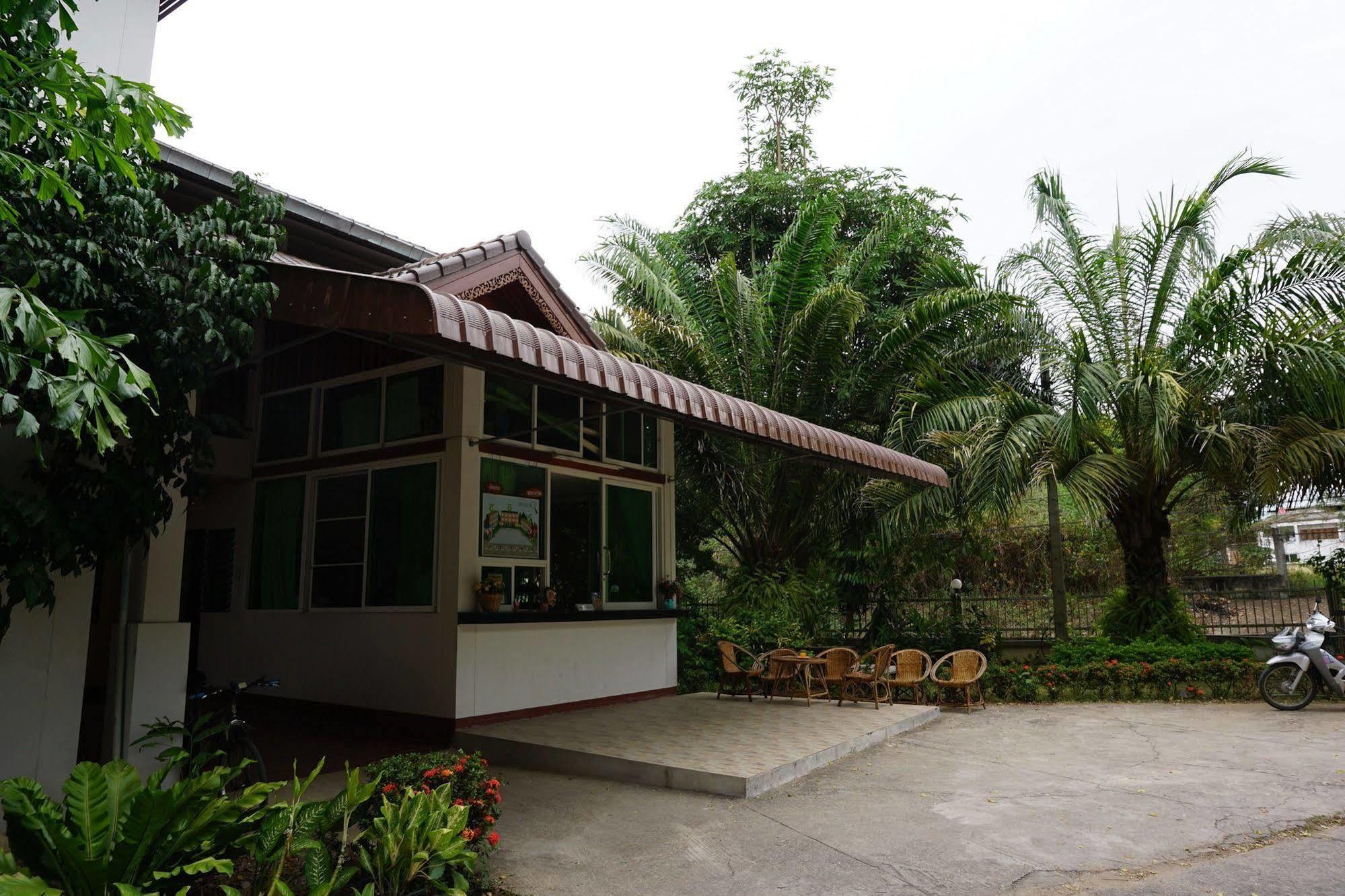 Green Hill Resort Pua Exterior photo